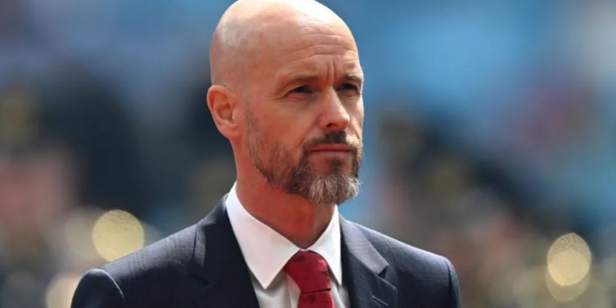 Man Utd forlenger avtalen med Ten Hag med ett år